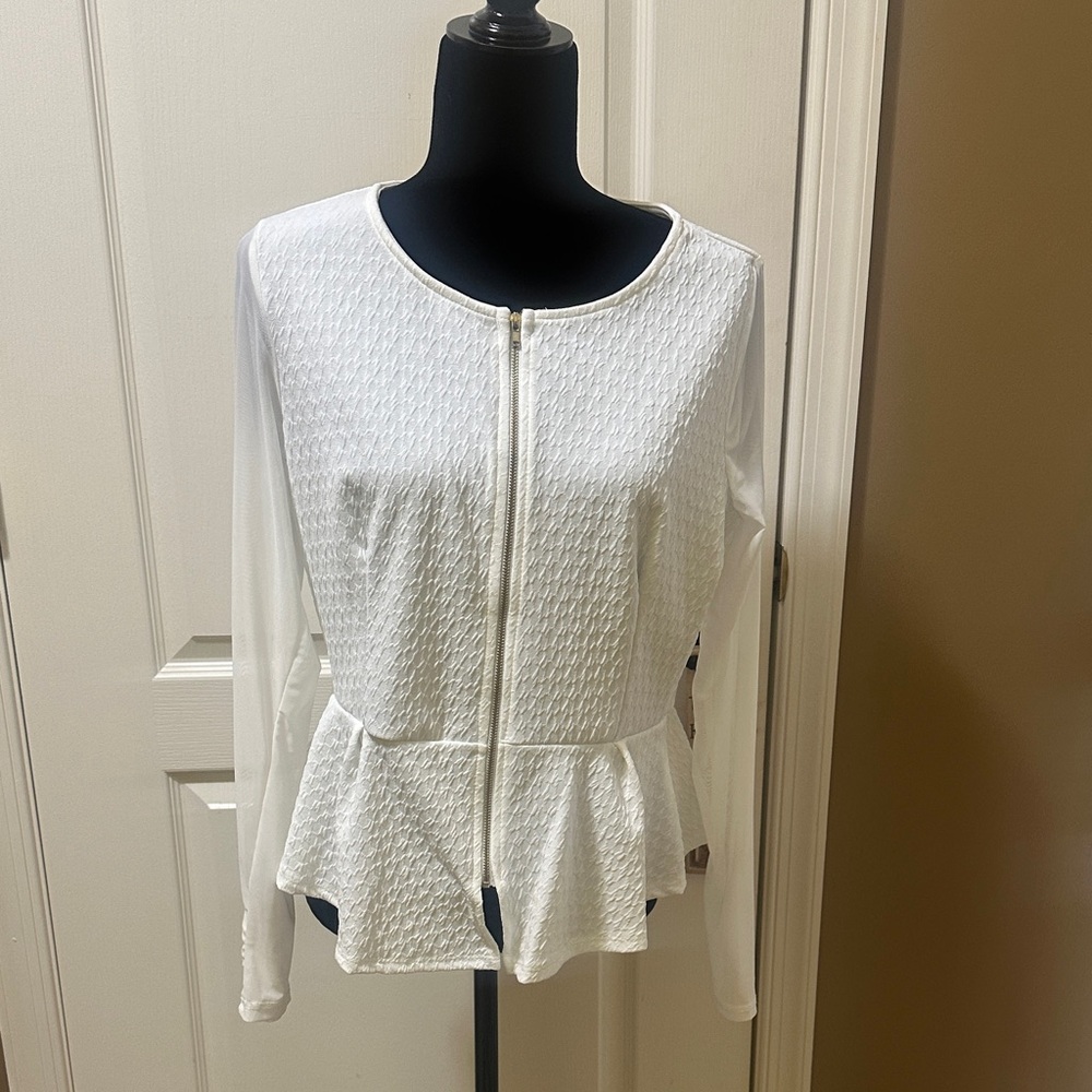 VENUS White Textured Peplum Top
